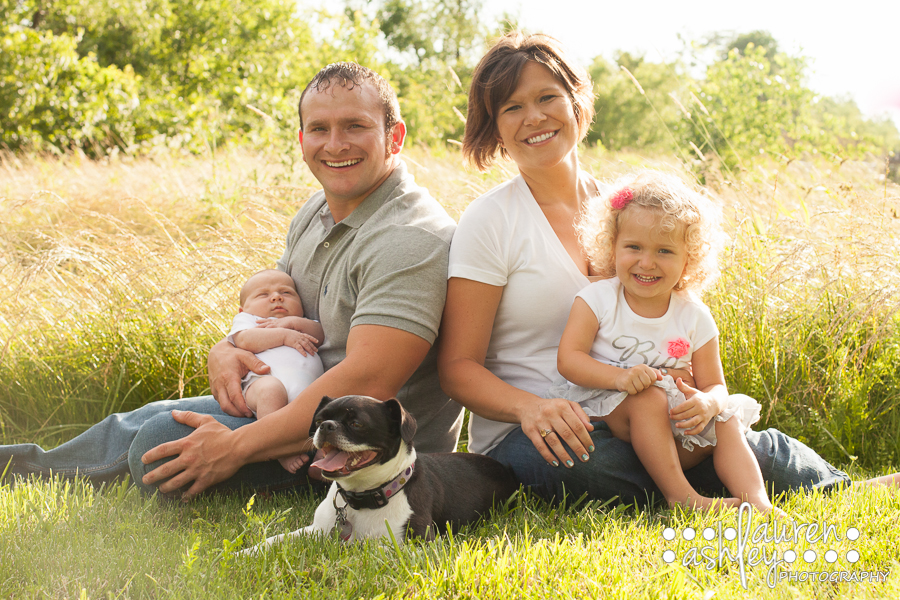 Newborn and family photographer in Cedar Rapids