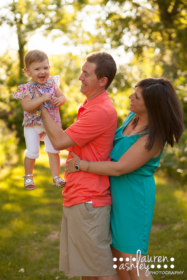 Outdoor Family Photos | Cedar Rapids/Marion, IA Photographer