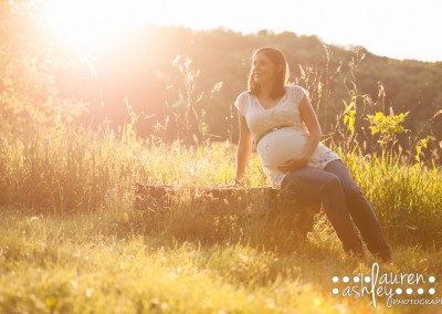 Maternity outdoor photography